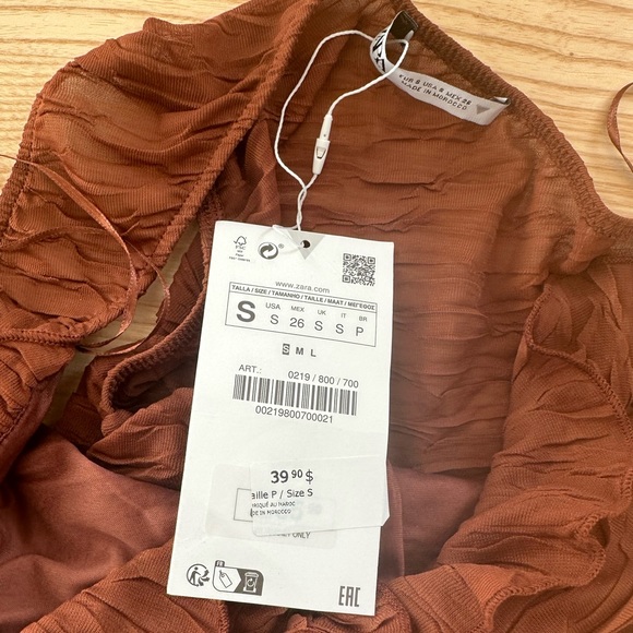 ZARA pleated asymmetric top in XS - Picture 5 of 5